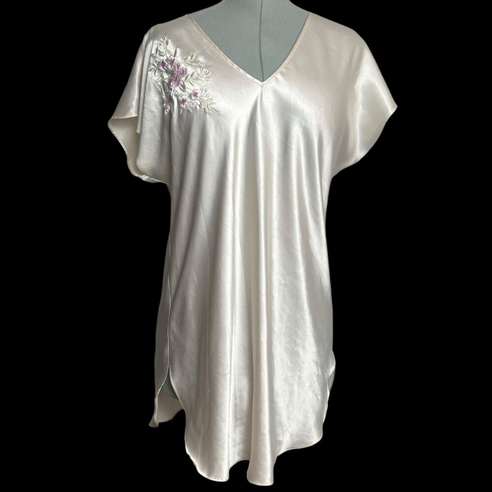 Vintage California Dynasty Light Pink Floral Embroidered Nightgown Size L